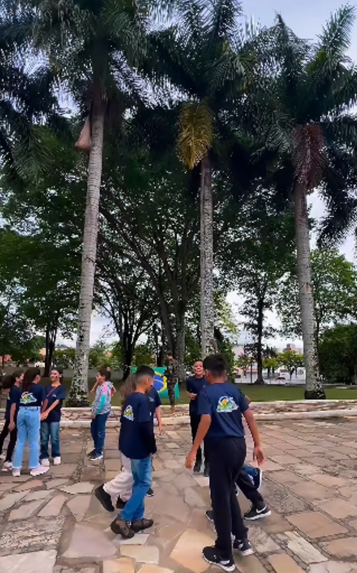 Alunos da Escola Municipal Professora Maria da Costa Ferreira visitam o ...