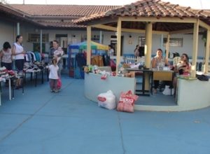 Bazar beneficente Creche 16-09 (1)