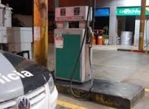 Roubo em posto de gasolina